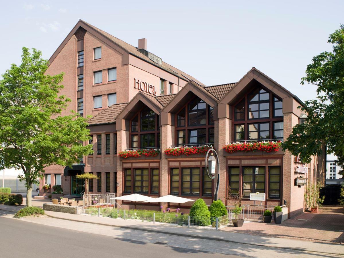 Leine Hotel Pattensen Exterior photo